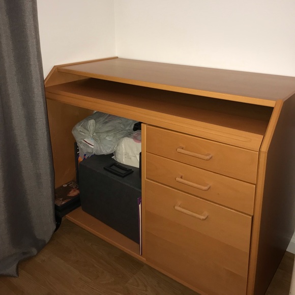 Computer Desk - Picture 1 of 4